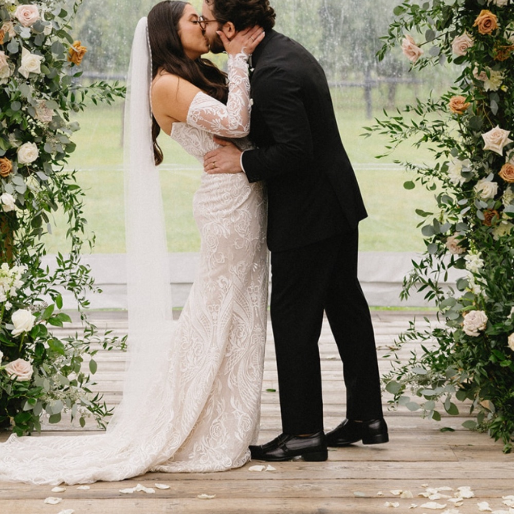 Wedding Dress + Veil